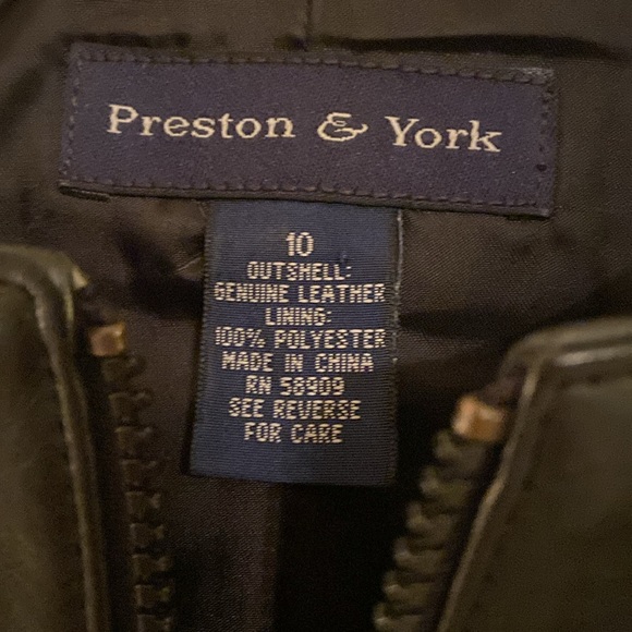 Preston & York Black Leather Vest - Picture 2 of 8